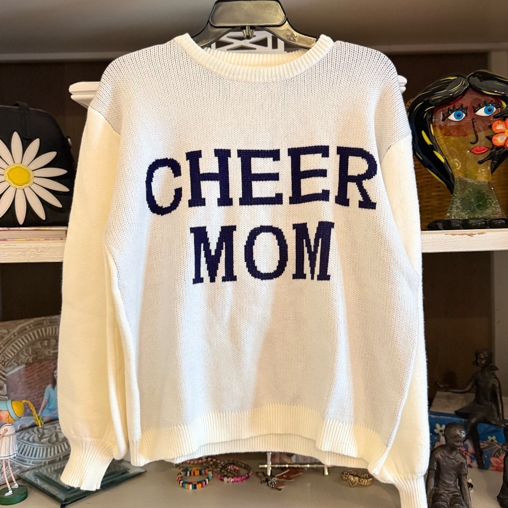 dee elly sz XS CHEER MOM sweater - Picture 1 of 4
